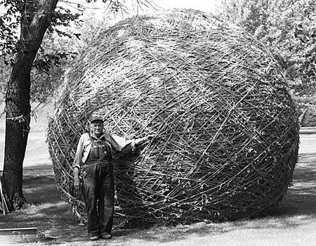 twine ball